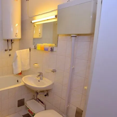Apartment Sweet *